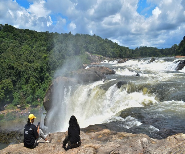 ATHIRAPPILLY TREKKING
